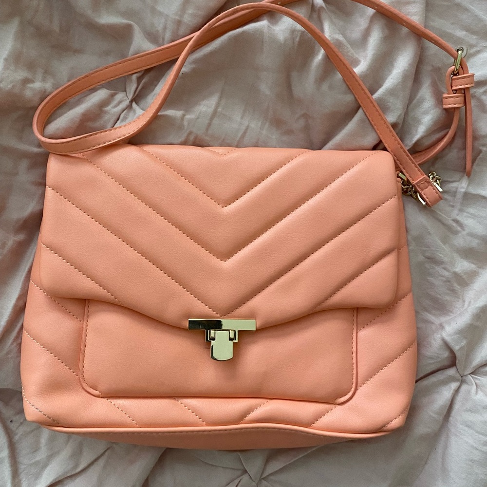 Crossbody purse